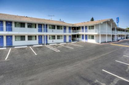 motel 6 tigard OR   Portland South   Lake Oswego Oregon