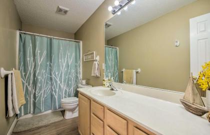 Waterfront Townhome with Dock and Lake Views! - image 33