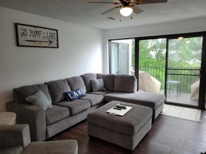 Unit 121  Large Studio Condo Lake Ozark Missouri