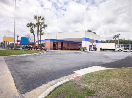OYO Hotel Lake Park/Valdosta I-75 - image 4