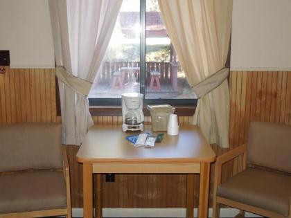Woodlake Inn - Lake Placid - image 13