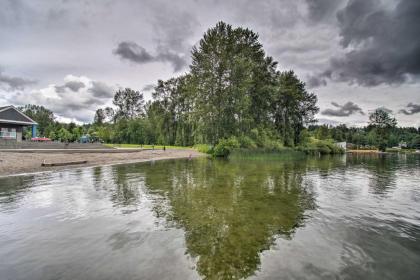Charming Updated Studio Walk to Lake Stevens - image 13