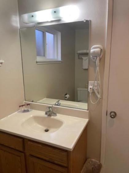 Travel Inn - image 6
