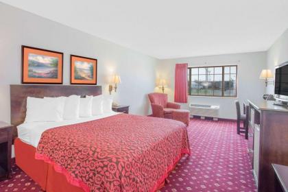 Days Inn by Wyndham Lake Village - image 12