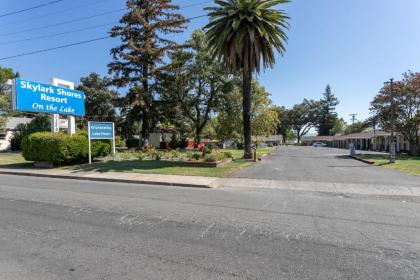 Skylark Shores Resort - image 8