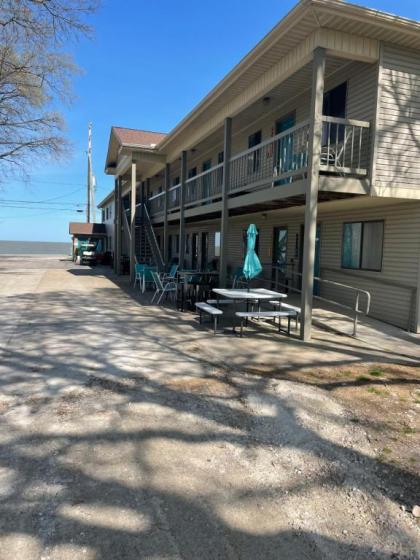 Lake Point motel Lakeside marblehead