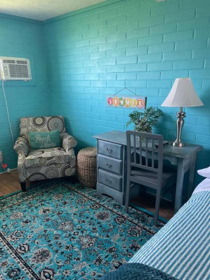 Lake Point Motel - image 13