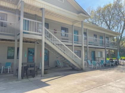 Lake Point Motel - image 6