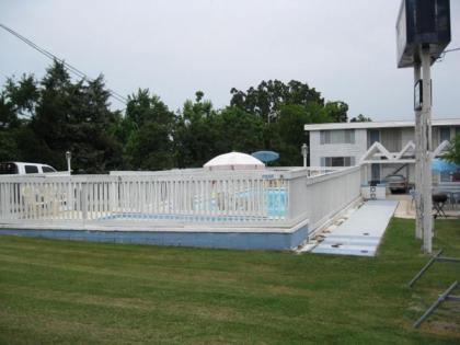Twin Lakes Inn - image 10