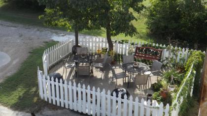 Twin Lakes Inn - image 13