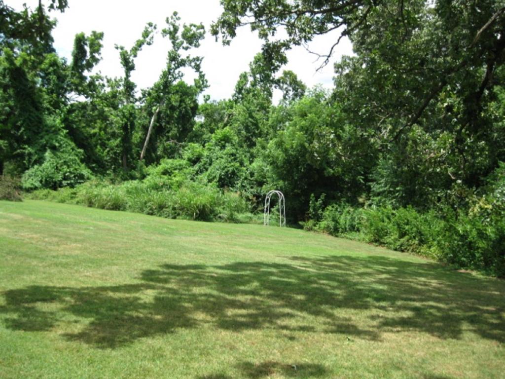 Twin Lakes Inn - image 2