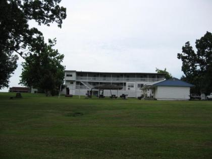 Twin Lakes Inn - image 4