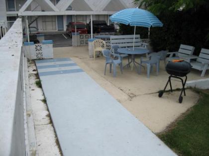 Twin Lakes Inn - image 8