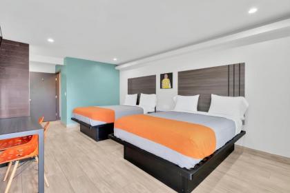 Exclusivo Inn and Suites - image 14