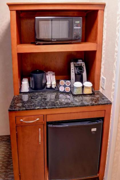 Hilton Garden Inn Lakewood - image 13