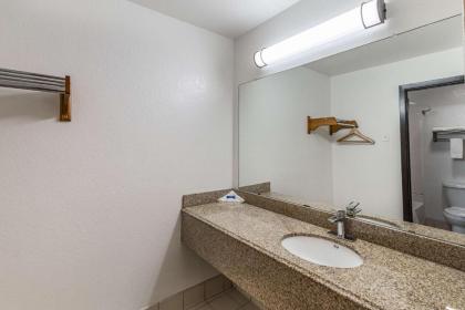 Motel 6-Lancaster TX - DeSoto - Lancaster - image 12