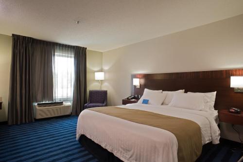 Fairfield Inn & Suites Lancaster - main image