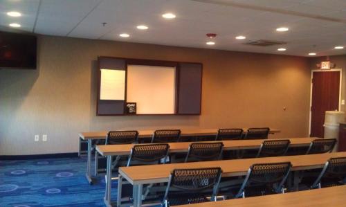 Fairfield Inn & Suites Lancaster - image 2