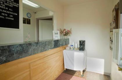 America's Best Value Inn Lancaster - image 4