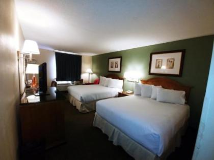 Budget Host Inn - image 4