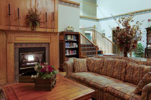 Country Inn & Suites by Radisson Lancaster (Amish Country) PA - main image