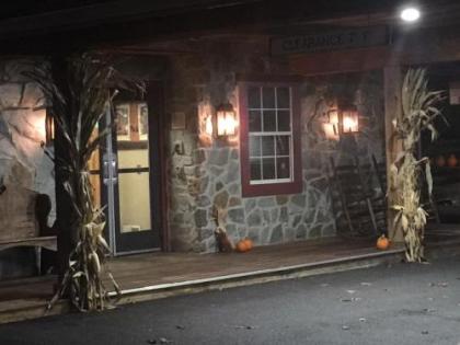 The Country Inn of Lancaster - image 2