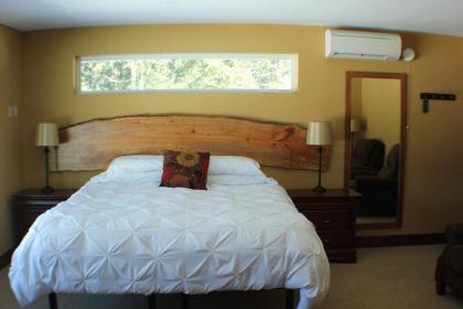 Comforts of Whidbey - image 11