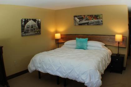 Comforts of Whidbey - image 13