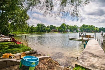 Cozy Lakefront Lapeer House with 2 Paddle Boats! - image 13