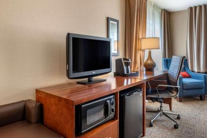 Comfort Inn La Porte - image 14