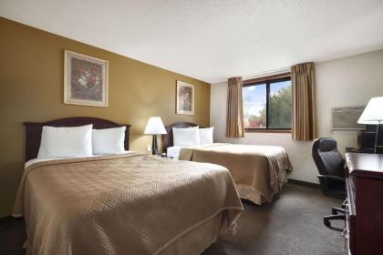 Travelodge by Wyndham La Porte/Michigan City Area - image 10