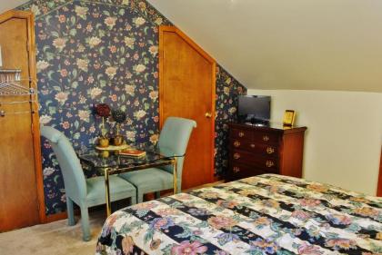 Arbor Hill Inn - image 10