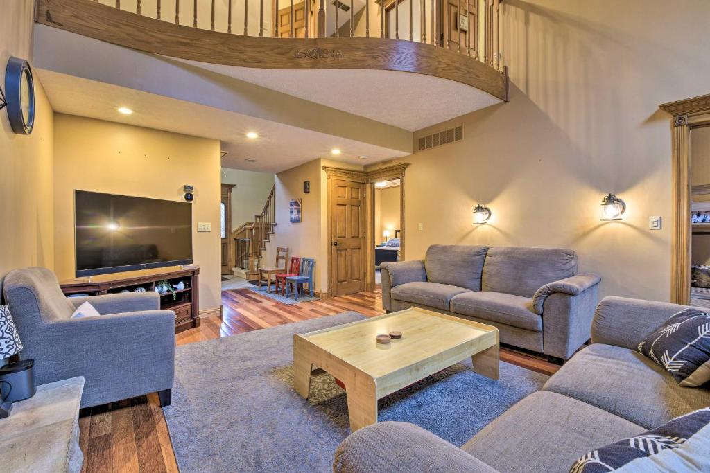 Family Home with Pool - 13 Mi to Lake Michigan! - image 5