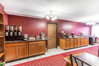 Econo Lodge Laramie - image 15