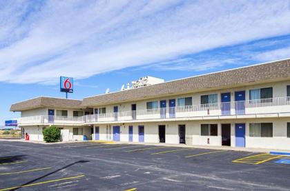 motel 6 Laramie WY