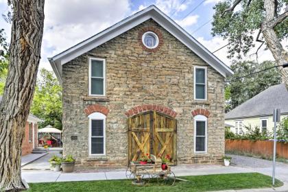 Historic Laramie Condo   3 Blocks to Downtown and UW Wyoming