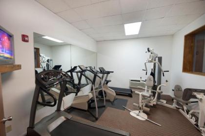 Days Inn & Suites by Wyndham Laredo - image 2