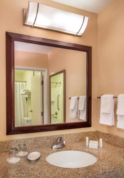 SpringHill Suites Laredo - image 13