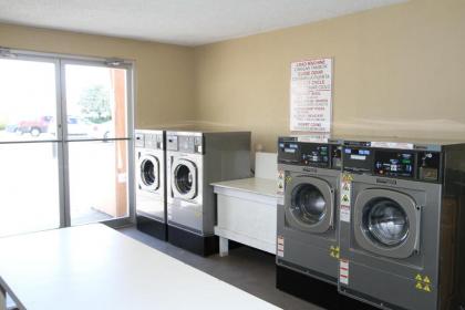 Family Garden Inn & Suites - image 11