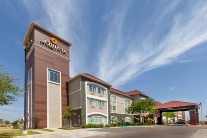 La Quinta by Wyndham Laredo Airport - image 3
