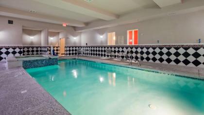 Best Western Plus Laredo Inn & Suites - image 12