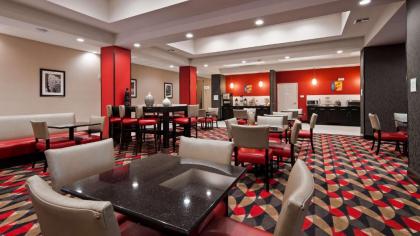 Best Western Plus Laredo Inn & Suites - image 9