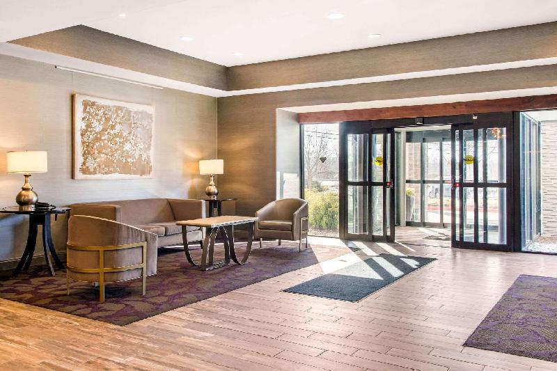 Comfort Inn - image 3