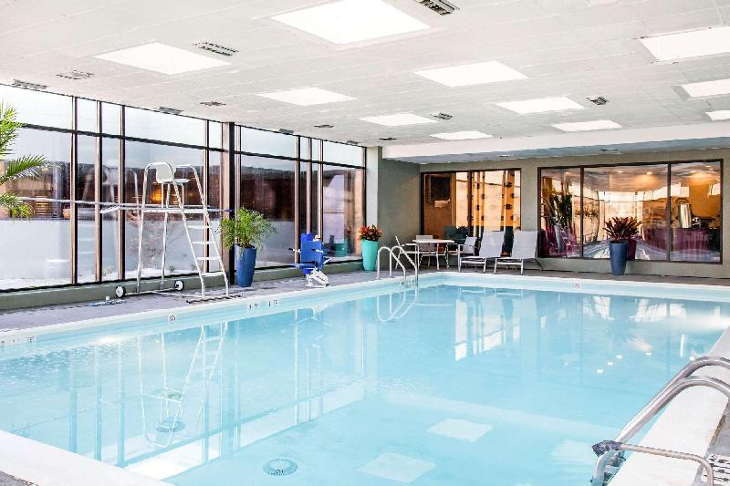 Comfort Inn - image 7