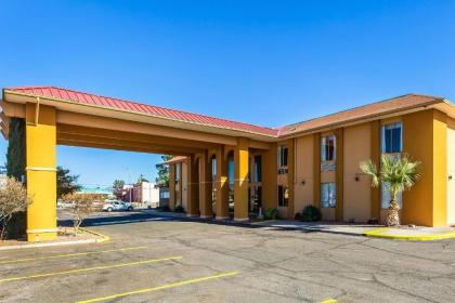 Rodeway Inn  Suites Las Cruces