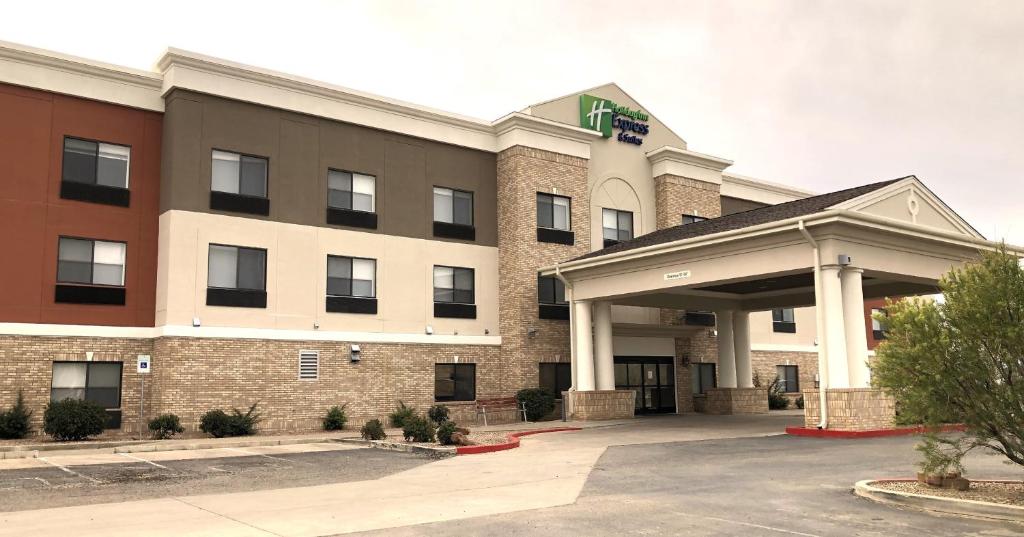 Holiday Inn Express Hotel & Suites Las Vegas an IHG Hotel - main image