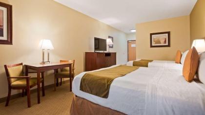 Best Western Plus Montezuma Inn and Suites - image 10