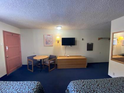 Budget Inn Las Vegas New Mexico - image 9