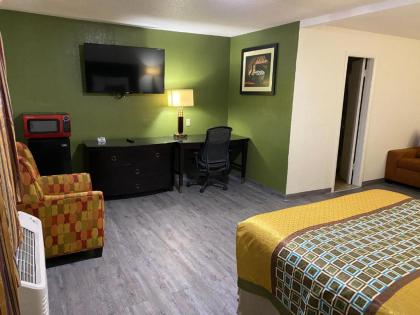 Palomino Motel - image 14