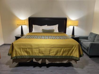 Palomino Motel - image 9